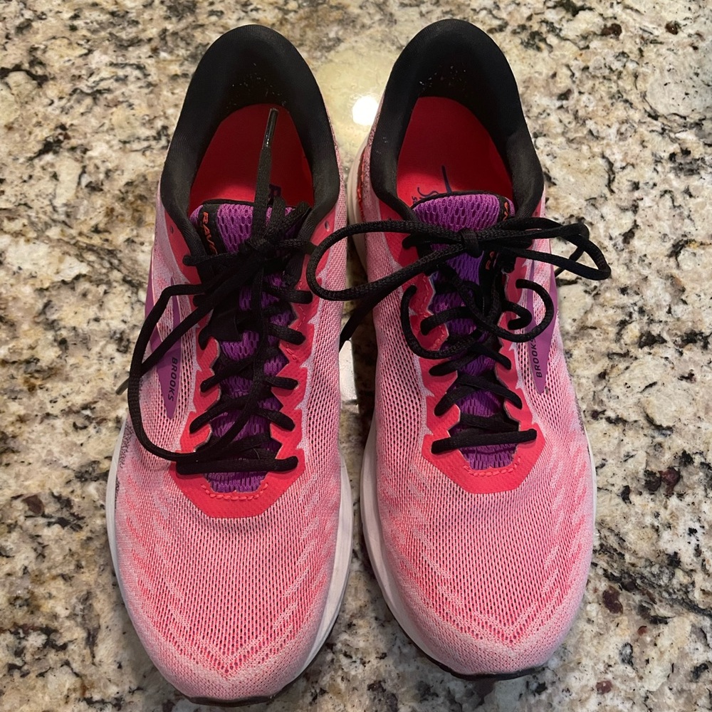 Women’s Brooks Ravenna 10 Running Shoes